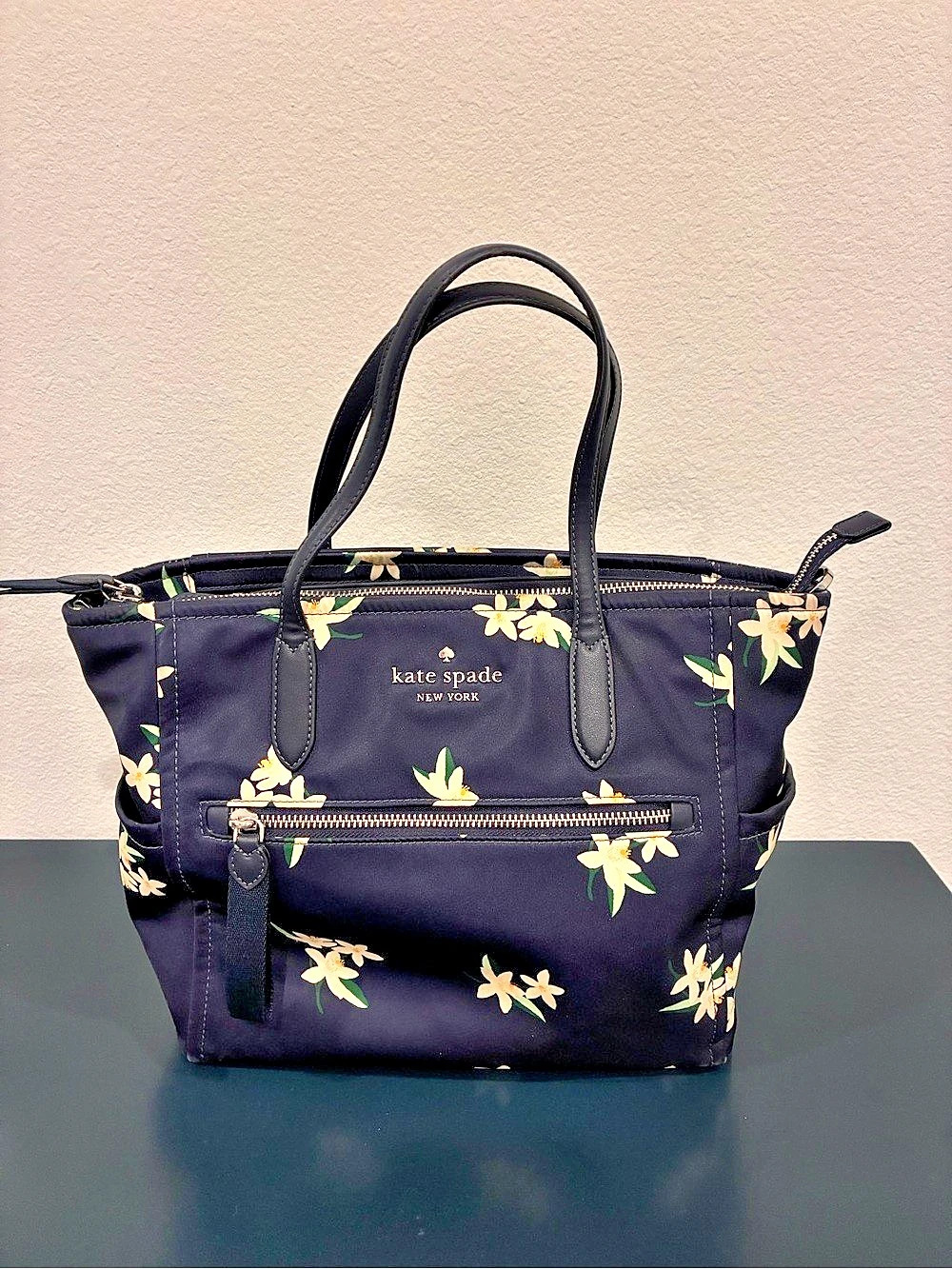 Kate Spade Floral hand shoulder bag Navy Blue & Yellow flowers zipper strap